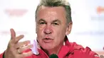 Pelatih Swiss Ottmar Hitzfeld di sesi konferensi pers yang digelar di Emerald Resort dan Casino Hotel, Vanderbijlpark, 19 Juni 2010, jelang laga penyisihan Grup H PD 2010 lawan Cile. AFP PHOTO / PHILIPPE HUGUEN 