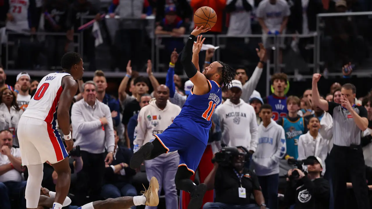 Jalen Brunson memimpin Knicks lolos ke semifinal Wilayah Timur NBA 2025