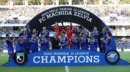 Dari tiga jatah tiket promosi ke J1 League 2024, dua di antaranya telah diambil oleh juara J2 League 2023, Machida Zelvia dan sang runner-up, Jubilo Iwata. (J.LEAGUE)