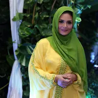 Kerudung hijau dan baju kuning terbukti memberikan 