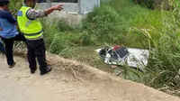 Gagal Salip, Mobil Terjun ke Sungai dan Tewaskan Dua Orang