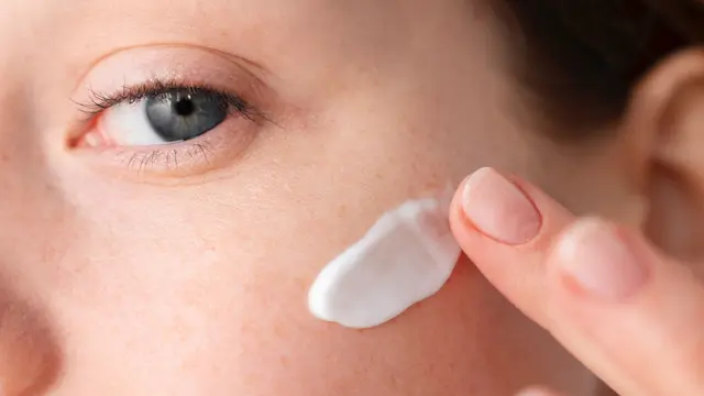 4. Jangan Lupakan Sunscreen