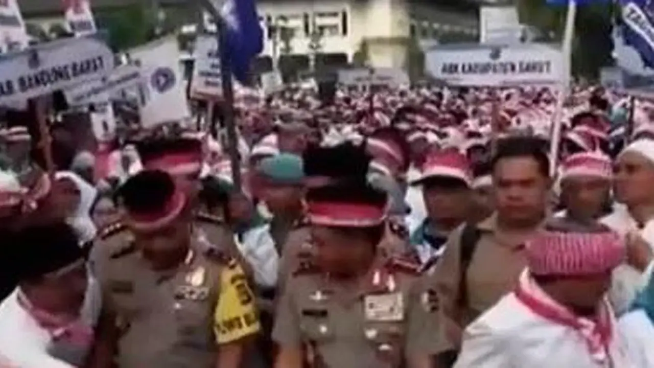 Kemeriahan Maulid Nabi di Lapangan Gasibu Bandung