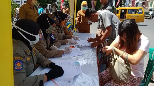 Pelanggar Perwal