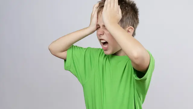 Dampak Negatif Memaksa Anak Untuk Berfoto (photo by freepik.com)