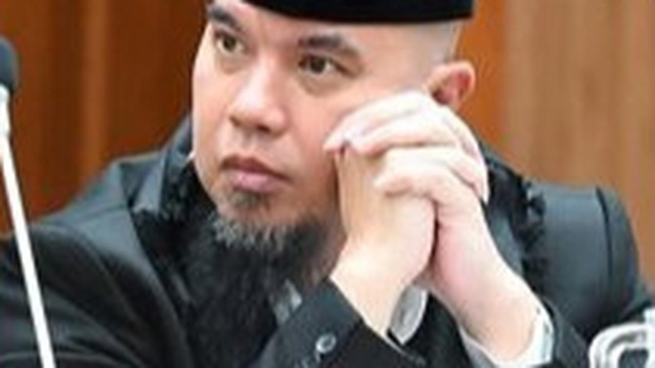 Potret Kesibukan Ahmad Dhani Selain Nge-Band, Jadi Produser Musik, Pencipta Lagu hingga Politisi