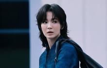 Tampil Garang nan Chic, Song Hye Kyo Kejutkan Penggemar dengan Gaya Wolf Cut dan Tenteng Tas Rp79,5 Juta