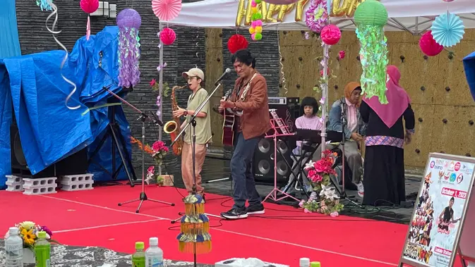 <p>Ikang Fawzi tampil di festival persahabatan Indonesia-Jepang, Minggu 1 Oktober 2023. Dok: KBRI Tokyo</p>