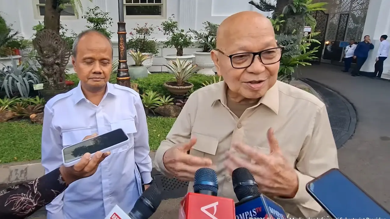 Direktur Utama Garuda Indonesia, Glenny Kairuppan di Istana Kepresidenan, Jakarta. (Dok Biro Pers)