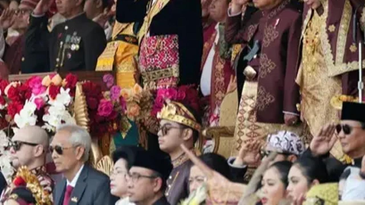 Presiden Joko Widodo (Jokowi) mengatakan 78 tahun merdeka, Indonesia telah melalui banyak rintangan dan cobaan. Namun, semua rintangan itu berhasil dilewati berkat gotong royong.