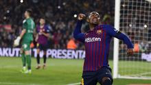 Striker Barcelona, Malcom, melakukan selebrasi usai mencetak gol ke gawang Cultural Leonesa pada laga Copa del Rey di Stadion Camp Nou, Rabu (5/12). Barcelona menang 4-1 atas Cultural Leonesa. (AP/Manu Fernandez)