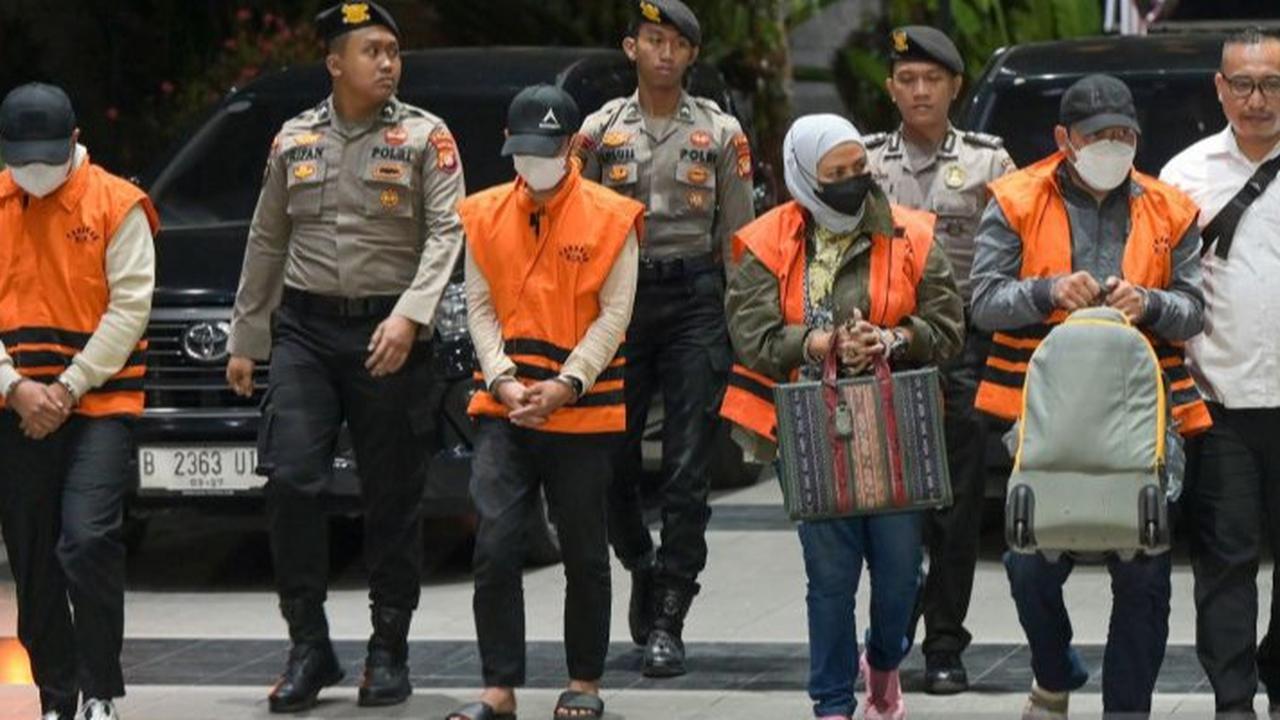 KPK Tetapkan Gubernur Sahbirin Noor Tersangka Suap Usai OTT di Kalsel, Langsung Ditahan