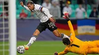 Lukas Nmecha mencetak gol tunggal kemenangan Timnas Jerman atas Portugal pada laga final Euro U-21 2021 di Stadion Stozice, Senin (7/6/2021). (AP Photo/Darko Bandic)