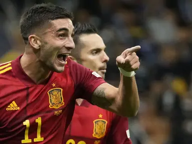 Timnas Spanyol sukses hentikan rekor 37 laga tak terkalahkan Italia di babak semifinal UEFA National League 2021. Sepasang gol kemenangan Skuat Matador dicetak oleh Ferran Torres. (AP/Antonio Calanni)