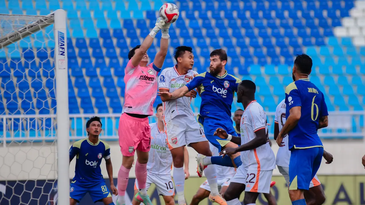 Arema FC vs Borneo FC