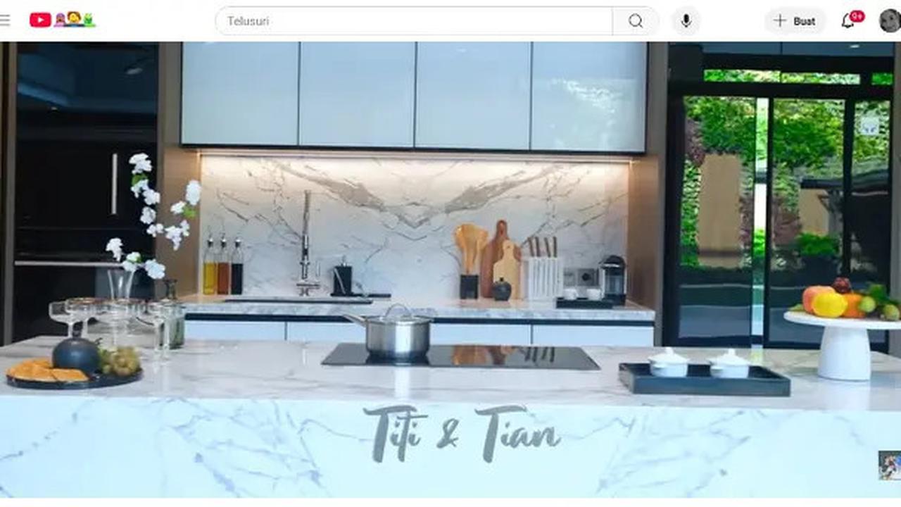 Intip 6 Model Dapur Artis yang Mewah dan Elegan di 2025, Referensi Hunian Berkelas