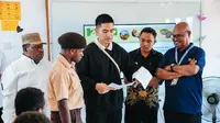 Kunjungi Sekolah Gratis di Papua Tengah, Kaesang Tampung Aspirasi Murid