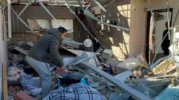 Menteri Informasi Lebanon Ziad Makary menuduh serangan Israel pada Jumat 25 Oktober 2024 pagi dengan sengaja menargetkan jurnalis dalam serangan di selatan. (Ali Hankir/AFP)