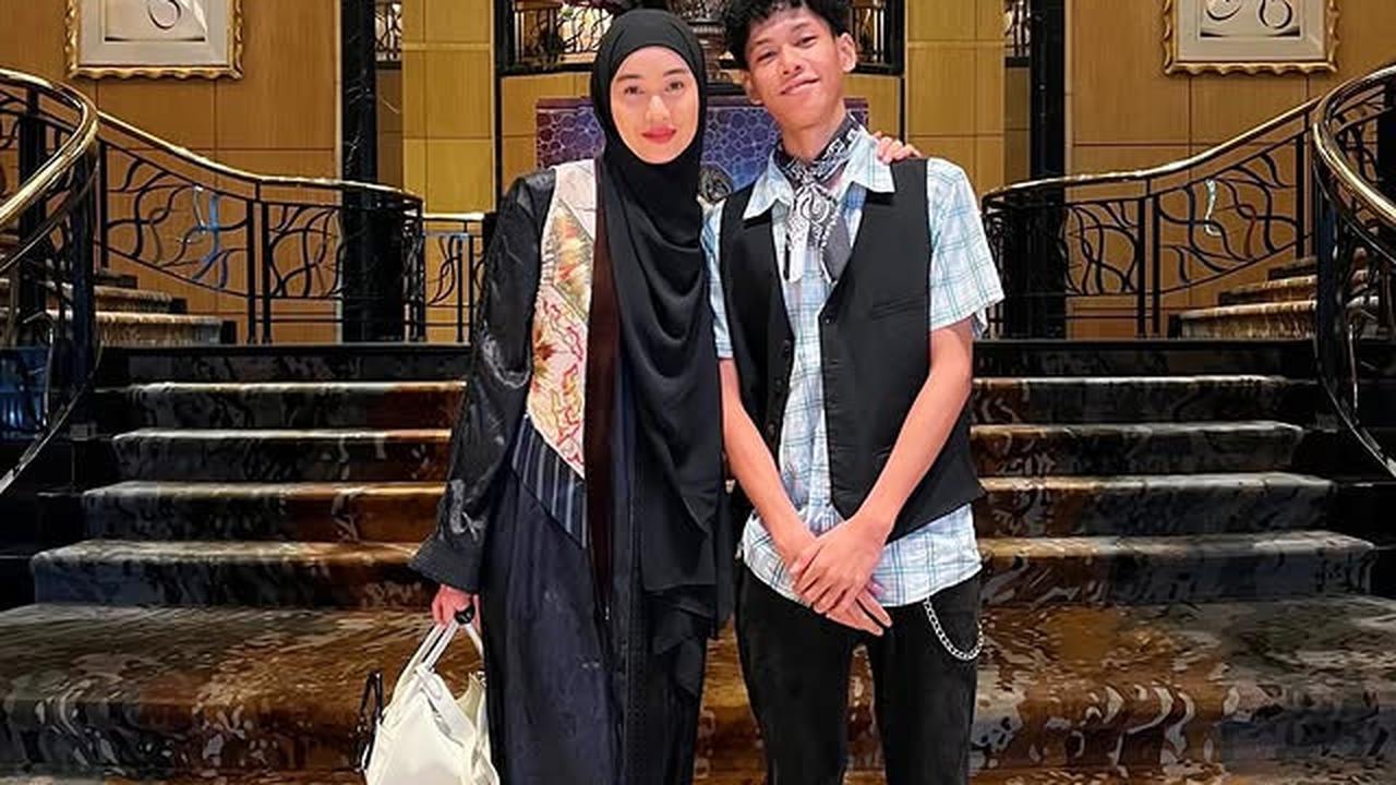 7 Potret Mikala Saka Anak Selfi Nafilah dengan Iwa K, Ikuti Jejak Karir Sang Ayah Jadi Rapper - Kini Sudah Remaja