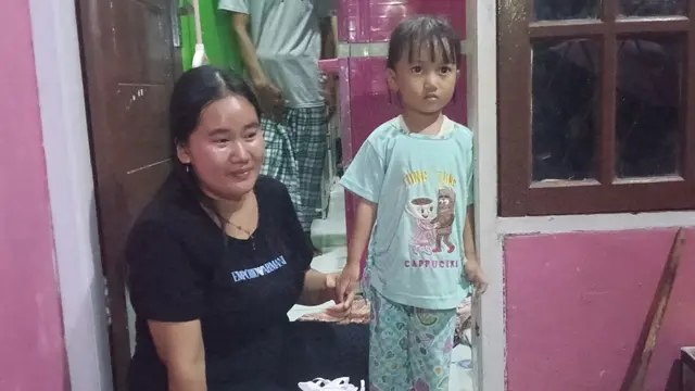 Seorang ibu membawa anaknya berobat namun ditolak RS karena tidak memiliki BPJS Kesehatan