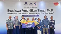 Tahun Pertama Kuliah Tak Selalu Mudah, Beasiswa Jadi Bekal Mahasiswa