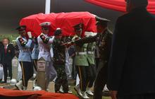FOTO: Pemakaman Militer Juwono Sudarsono di TMP Kalibata