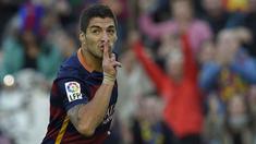 Video gol kedua Barcelona yang dicetak oleh Luis Suarez dengan teknik tinggi pada kompetisi La Liga Spanyol kontra Real Sociedad, Sabtu (28/11/2015).