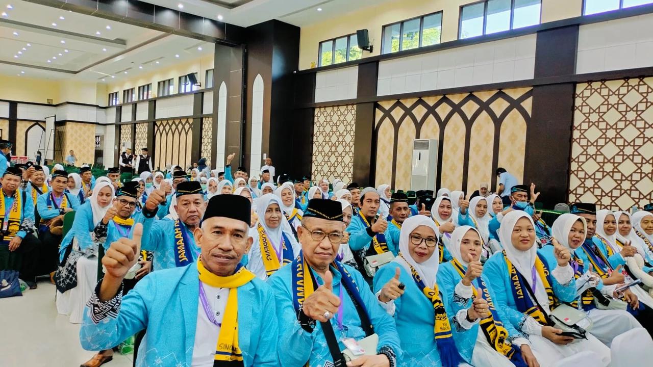 Jemaah haji termuda dari Makassar Husnul Khulqy Akhwan
