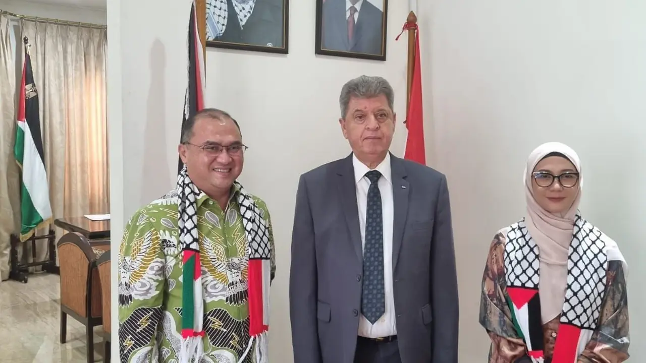 Gubernur Provinsi Kepulauan Bangka Belitung periode 2017-2022, Erzaldi Rosman (Erzaldi) dan Ketua BKMT Provinsi Kepulauan Bangka Belitung, Melati
