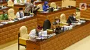 Suasana rapat kerja Menteri Perhubungan Budi Karya Sumadi dengan Komisi V DPR di Kompleks Parlemen, Senayan, Jakarta, Selasa, (16/3/2021). Pihak Kementerian Perhubungan akan menyiapkan pelaksanaan mudik yang lebih ketat. (Liputan6.com/Angga Yuniar)