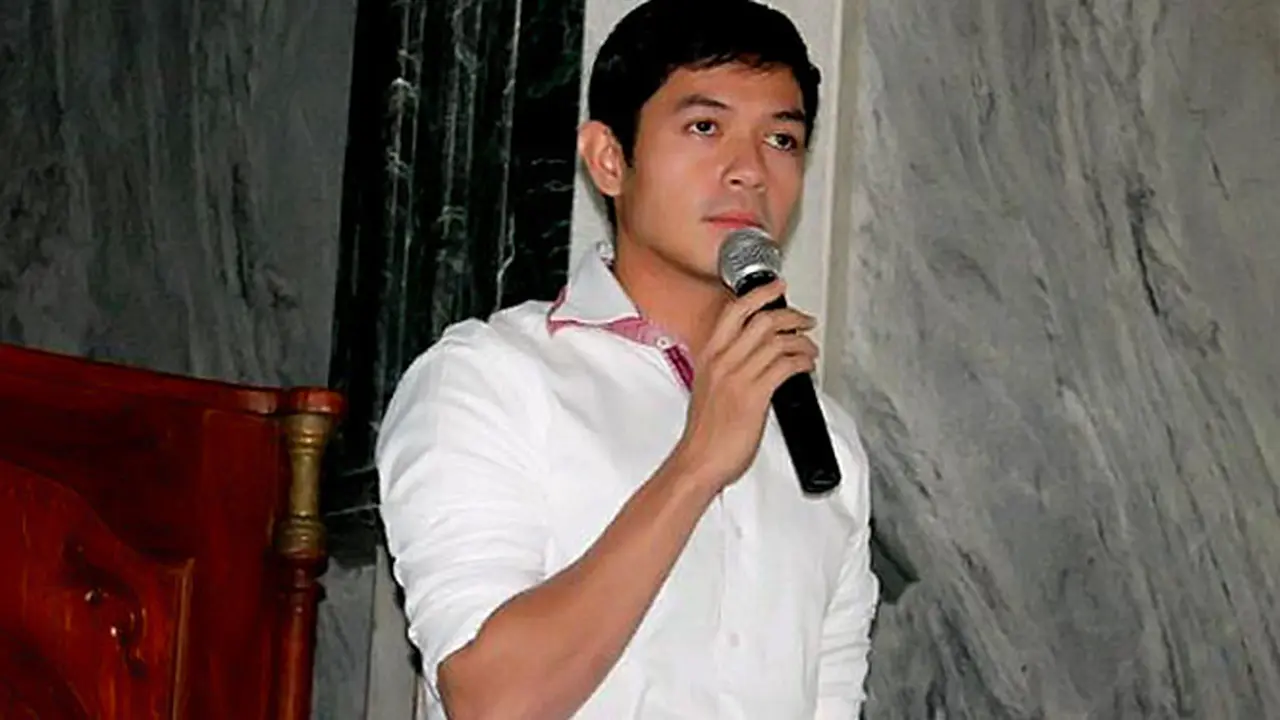 dude-her-140123c.jpg