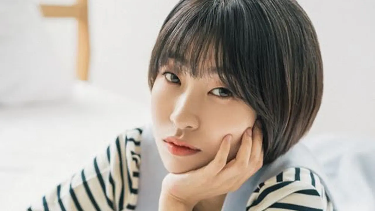 Komedian Lee Se Young