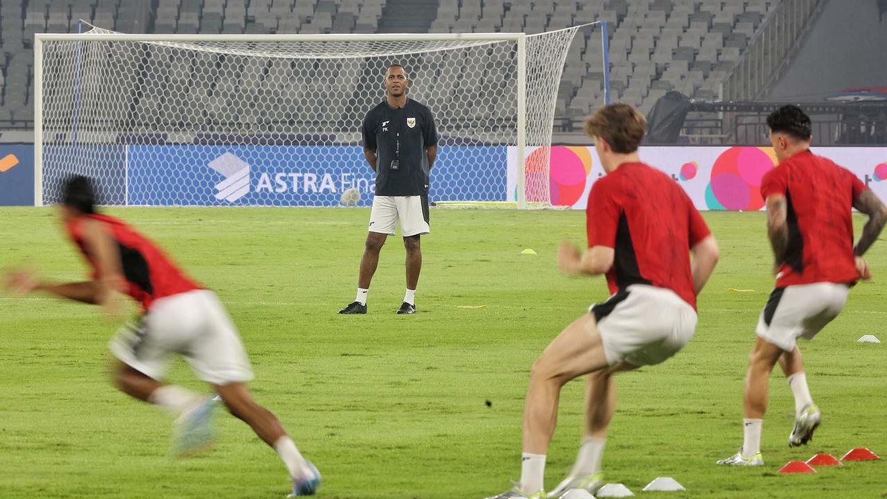 FOTO: Latihan Terakhir Timnas Indonesia Jelang Laga Melawan China