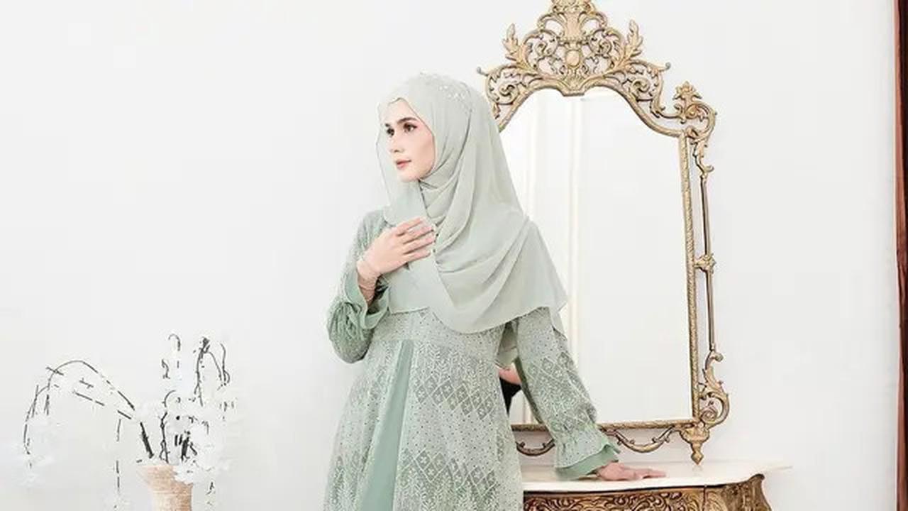5 Aksesori yang Cocok untuk Gamis Brokat Modern 2025, Hijaber Tampil Makin Elegan