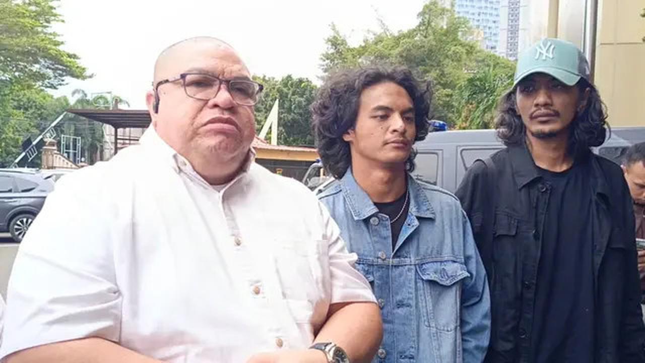 Vadel Badjideh  dan Razman Nasution Tiba-Tiba Datang ke Kantor Polisi, Ada Apa?