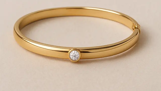 Model Gelang Emas Permata Kecil untuk Ibu-ibu Usia 40 Tahun (Foto: ChatGPT)