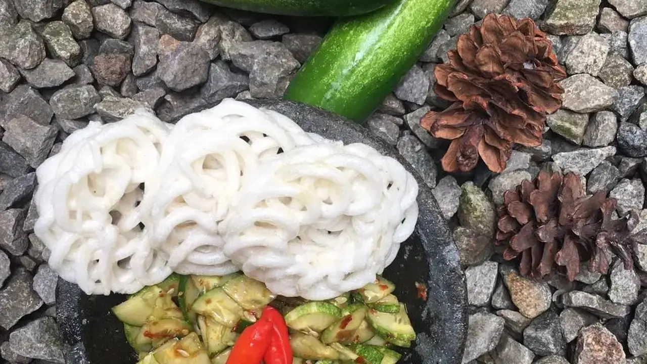 Reunceuh Bonteng (Karedok Mentimun)