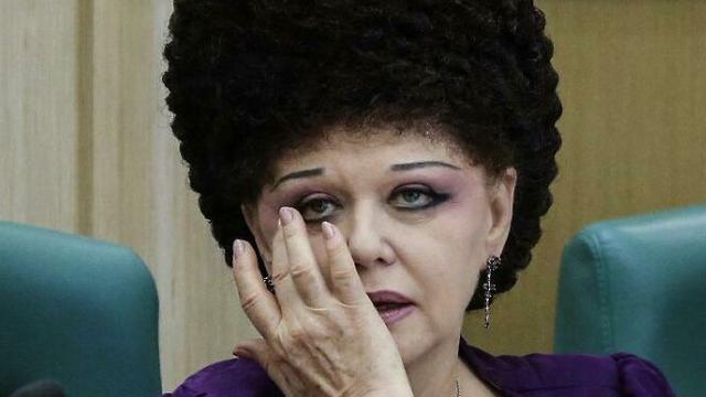 7 Potret Potongan Rambut Ini Absurd Banget, Bikin Ngakak