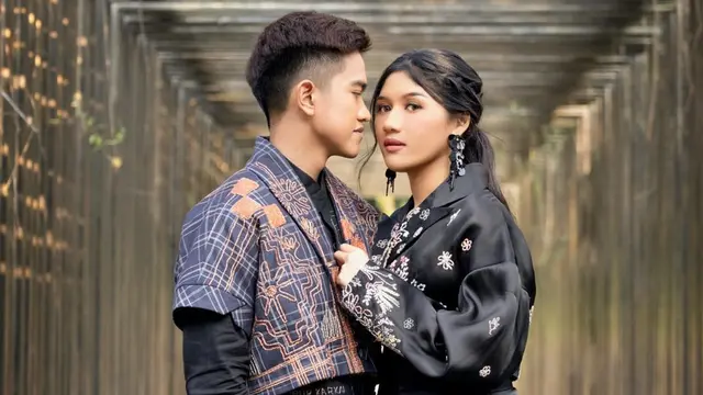 Gaya Menawan Khas Pasangan Bangsawan dari Erina Gudono dan Kaesang Pangarep yang Rayakan Ulang Tahun Pernikahan Pertama