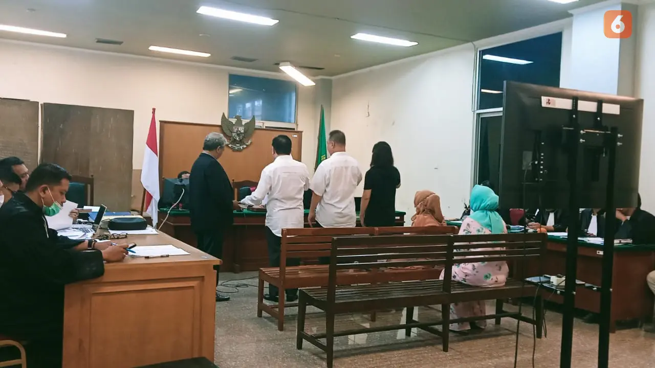 Sidang lanjutan kasus suap oknum pegawai BPK Sulsel (Liputan6.com/Eka Hakim)