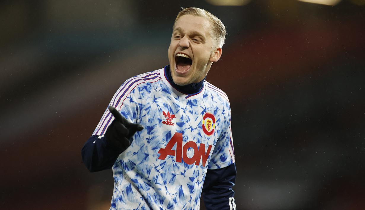 Bermain di tim besar Liga Inggris tentunya menjadi kebanggaan bagi seorang pesepak bola. Namun semua sirna jika si pemain terus menerus hanya jadi penghangat bangku cadangan sehingga minim menit bermain. Seperti 5 pemain berikut yang mungkin sudah berencana pergi. (AFP/Pool/Phil Noble)