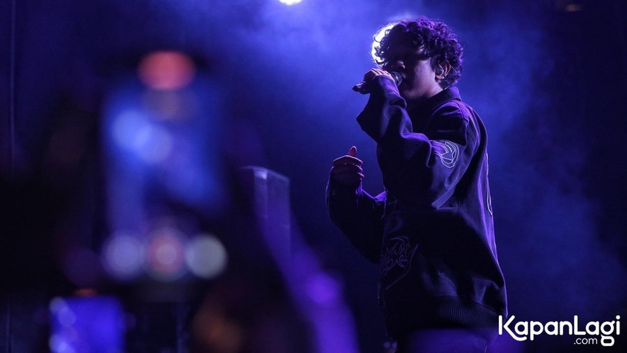 10 Potret Hindia Sukses Tutup KLBB BRI Festival 2025, Pecah Abis