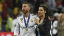 Namun, Manchester United sepertinya tidak menarik perhatian dari sang istri yang merupakan presenter TV cantik, Pilar Rubio. Alhasil, kedatangan Ramos ke Old Trafford tidak pernah terjadi. (AFP/Paul Ellis)