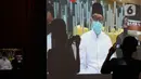 Layar menampilkan sidang putusan dari terdakwa mantan Menteri Pemuda dan Olahraga Imam Nahrawi dalam sidang secara online di gedung KPK, Jakarta, Senin (29/6/2020). Imam Nahrawi dijatuhi vonis 7 tahun penjara dan denda Rp400 juta subsider 3 bulan kurungan. (merdeka.com/Dwi Narwoko)