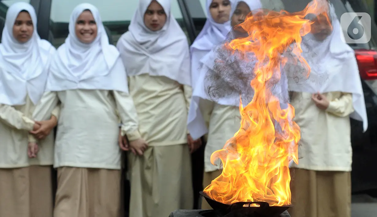 Pelatihan kesiapsiagaan bencana ini diikuti oleh santri dan santriwati tingkat Madrasah Aliyah. (merdeka.com/Imam Buhori)