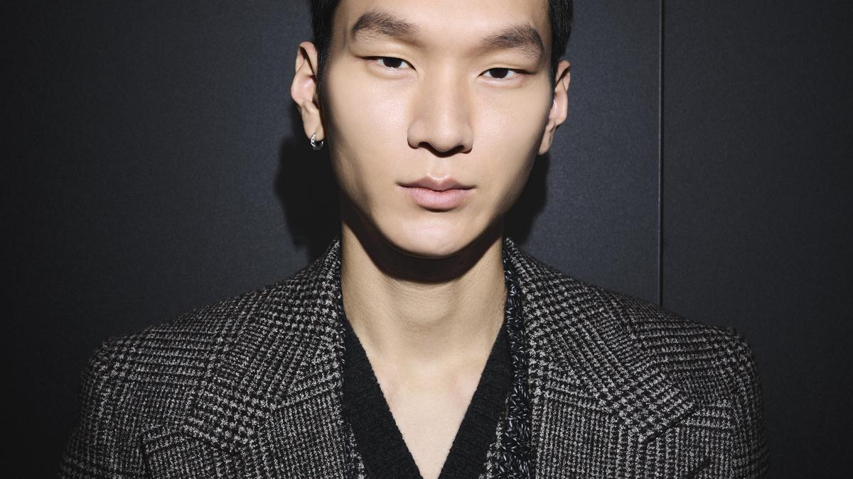 Dolce&amp;Gabbana Beauty Hadirkan Tren Riasan Men’s Fall/Winter 2025