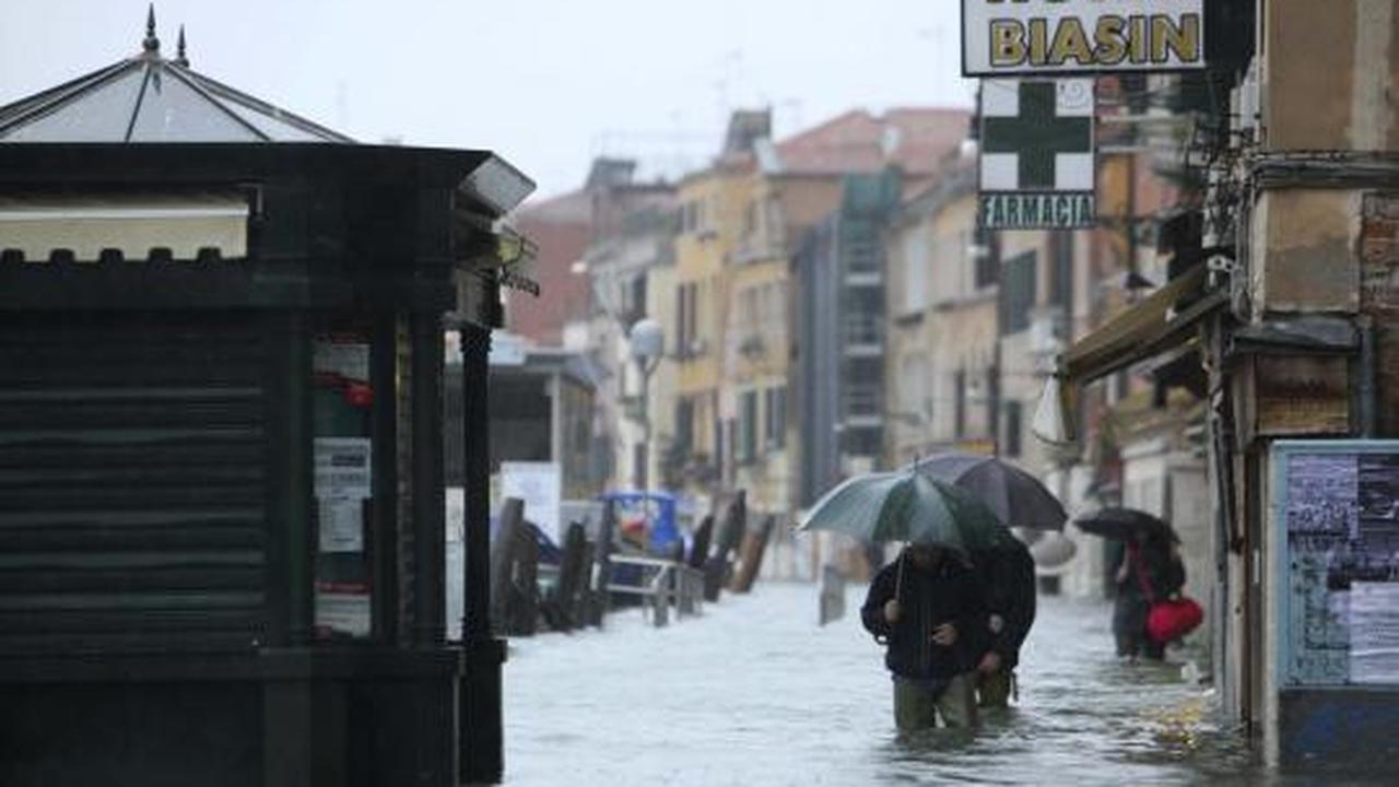 Kota Venesia tenggelam