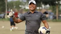 Gara-Gara Memilih Sepak Bola, Rencana Pelatih Ini Berantakan