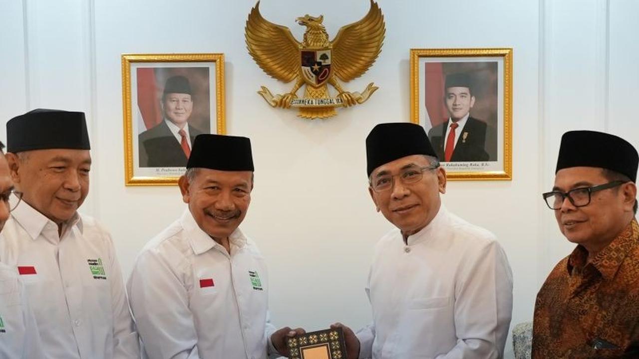 Sinar Mas Perkuat Syiar Ramadan Melalui Wakaf Al Quran kepada PBNU dan IPNU