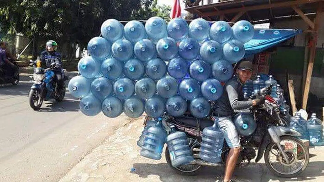 Pengendara motor (Sumber: Instagram/@/idiotikasta)